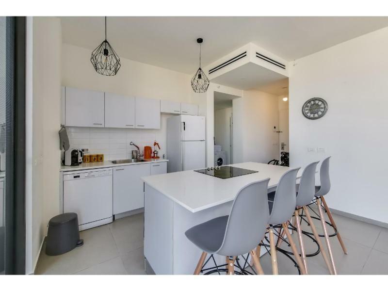 Luxury 2Bedroom Brand New Apt Carlton Hotel Тел Авив Екстериор снимка